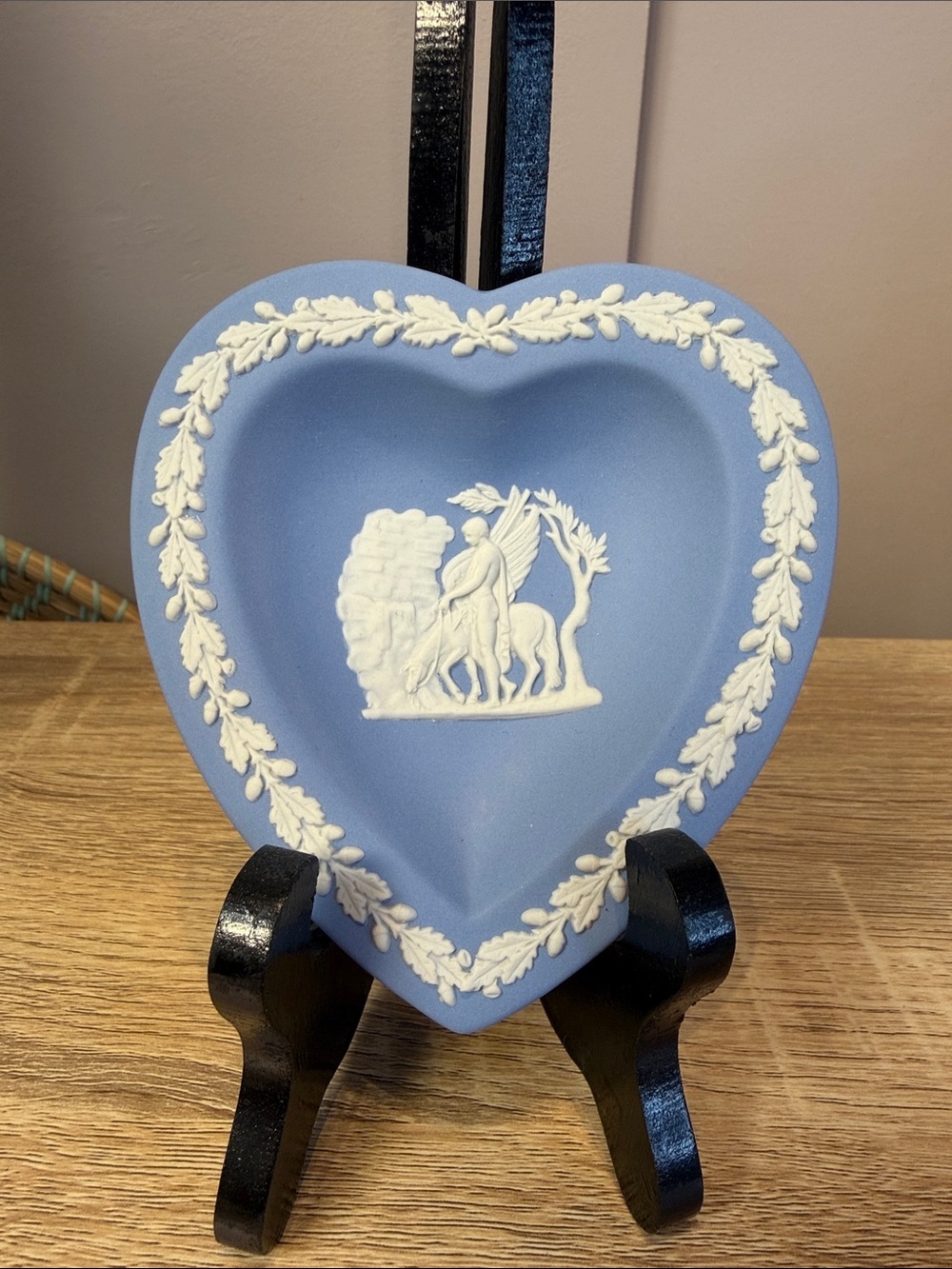 Vtg Wedgwood Blue Jasper Ware Heart Shaped Trinket Pin Dish Pegasus Scene